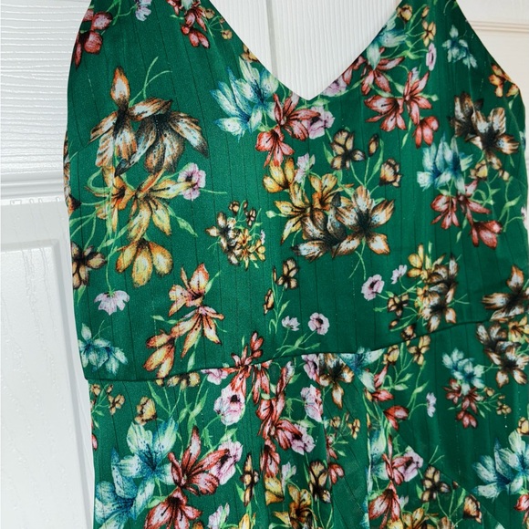 😍 Metallic Floral V-Neck Sleeveless Maxi Dress - Picture 15 of 15